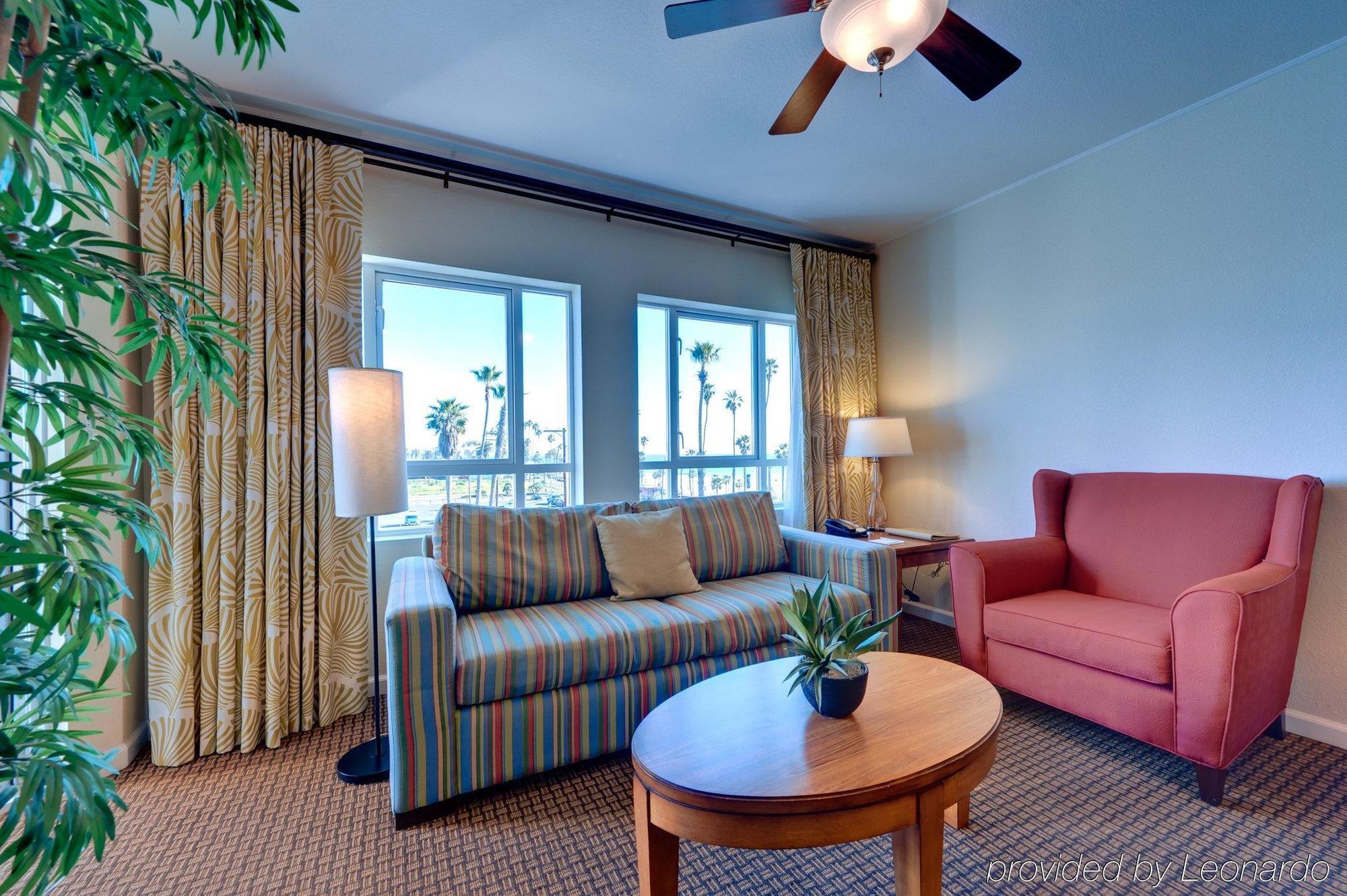 Club Wyndham Oceanside Pier Resort Rum bild